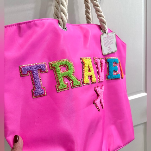 🦋Gloss & Glo Travel Hot Pink tote (Nylon) bag with patches - Picture 2 of 6